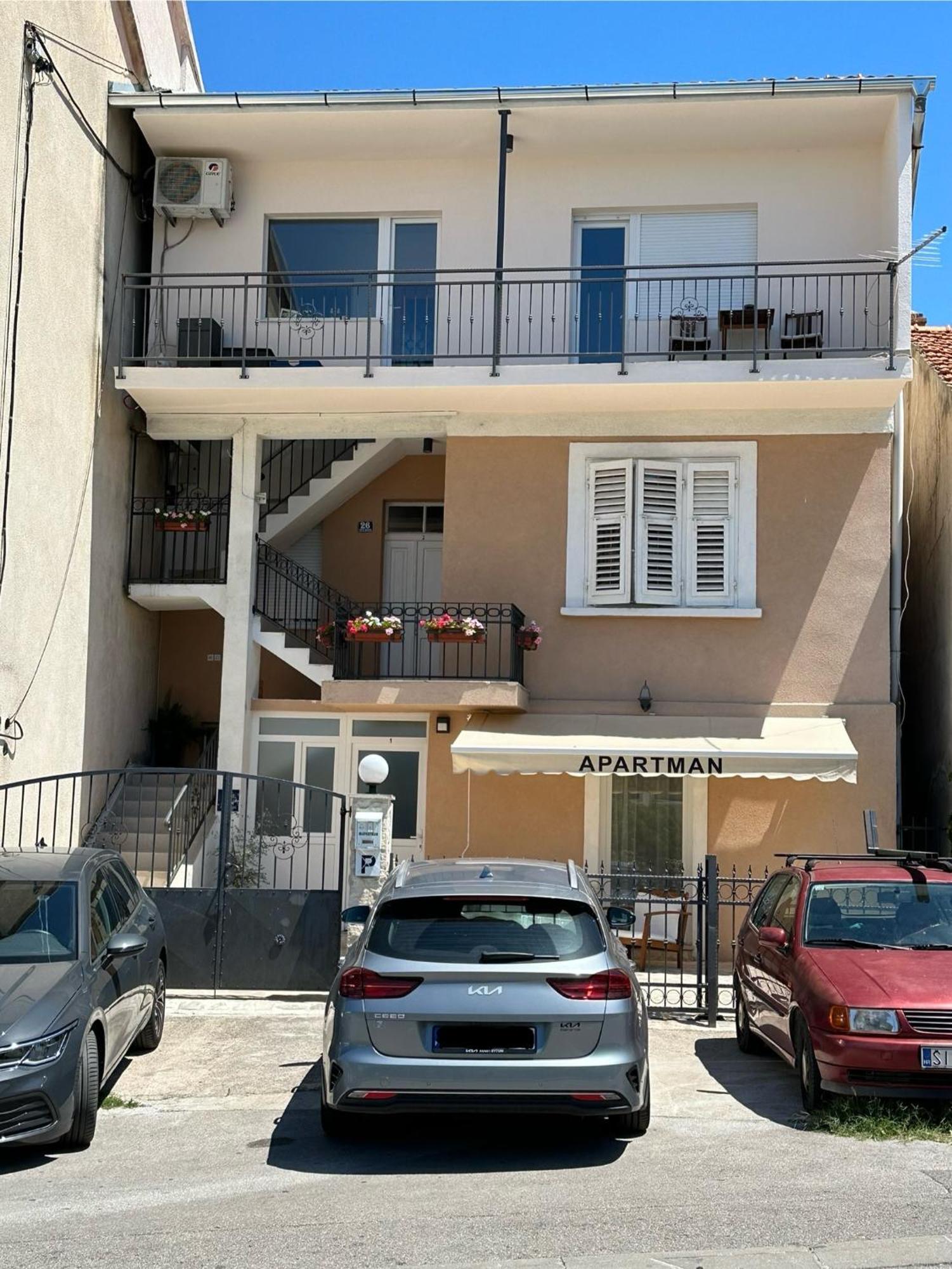 Apartment Bruno Šibenik Exteriör bild