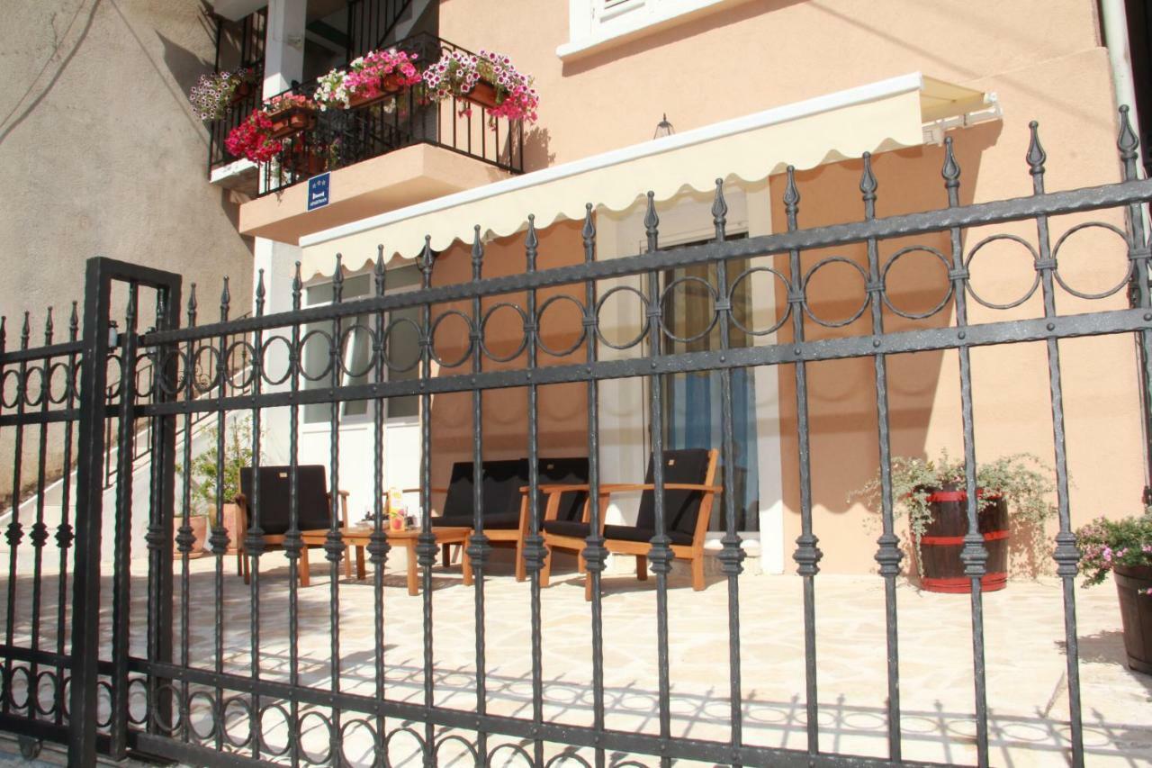 Apartment Bruno Šibenik Exteriör bild